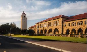 Tuyển Sinh Stanford: Lý Do "Điều Kiện Cần" Không Còn Lợi Thế